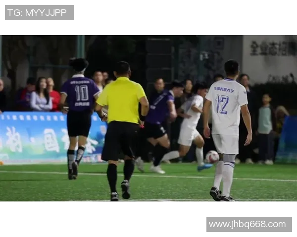 足球明星与美食的奇妙碰撞高清图片展现精彩瞬间